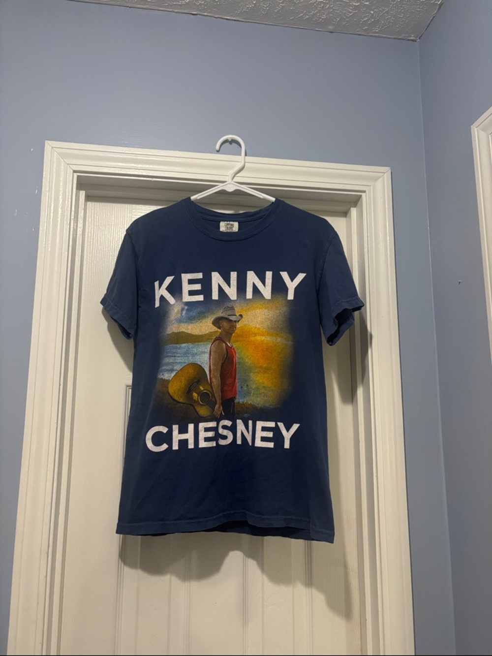 Kenny Chesney small tee
